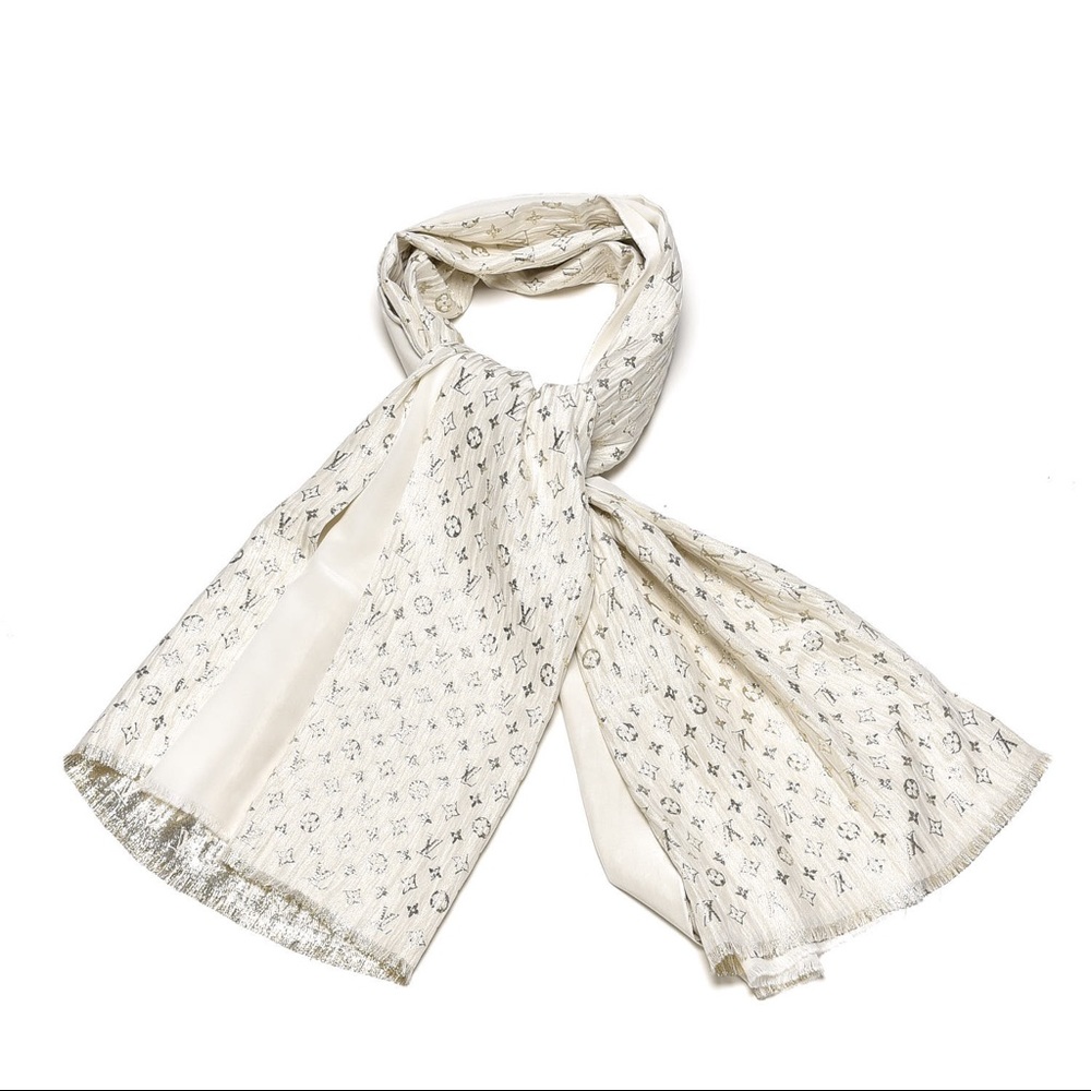 BRAND NEW LV MONOGRAM STOLE